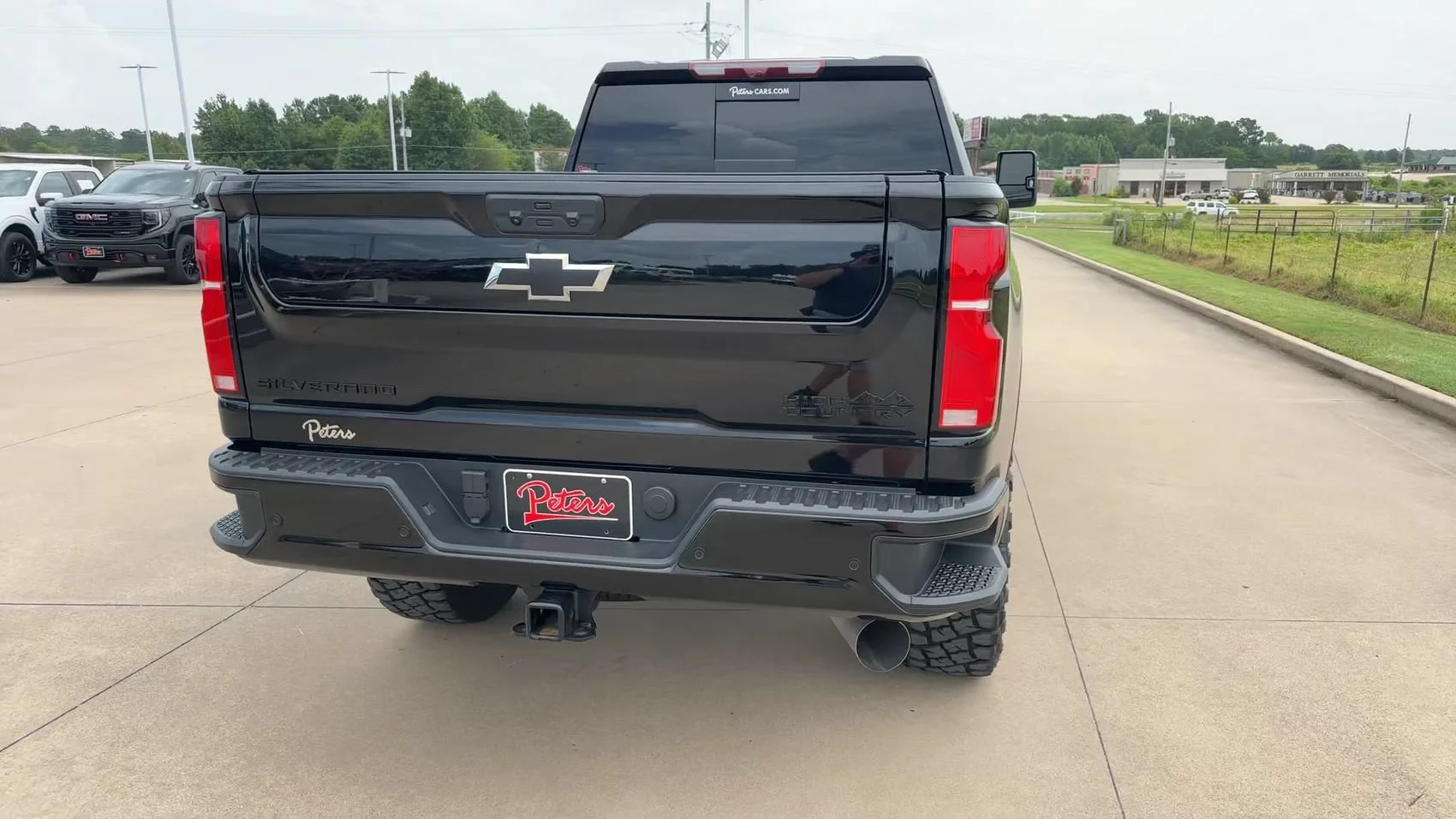 Used 2025 Black Chevrolet High Country image 8