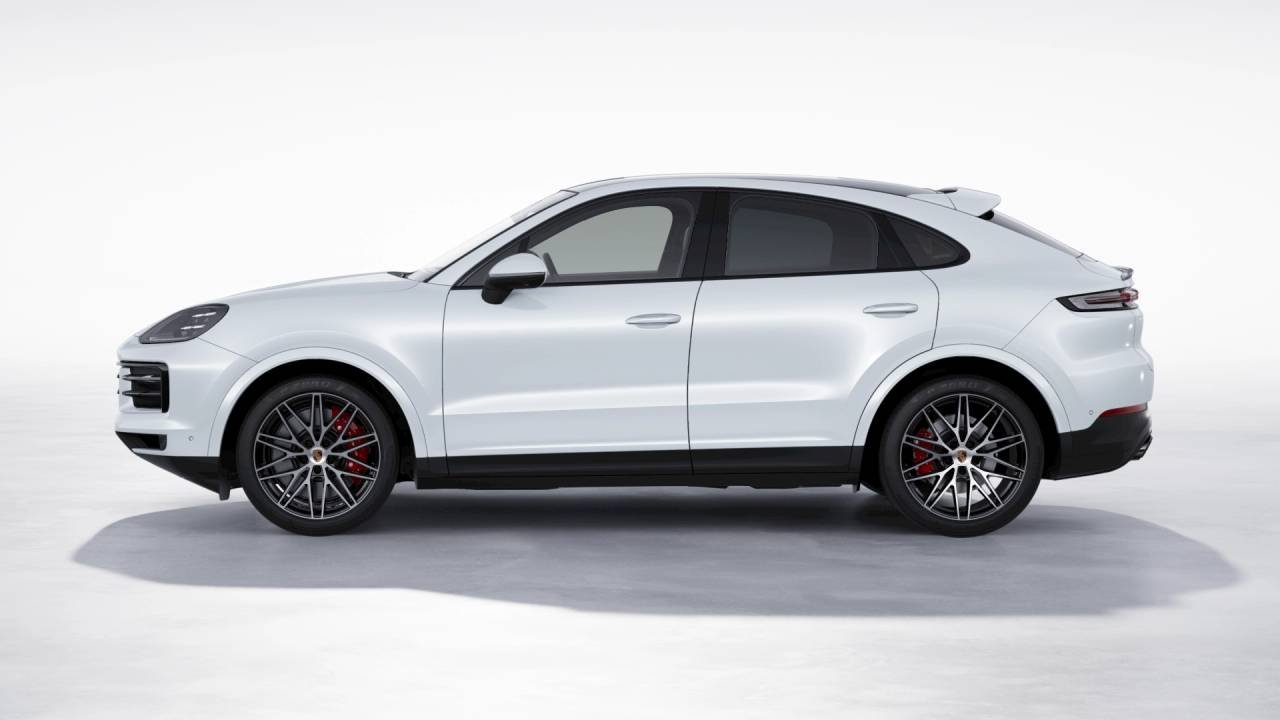 2026 Porsche Cayenne S Coupe photo 2