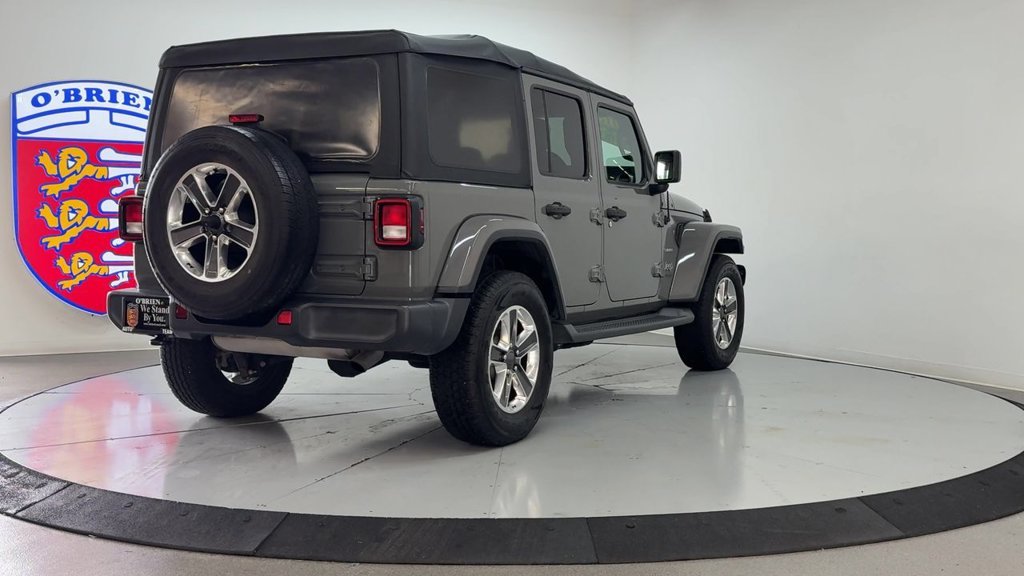 Used 2018 Gray Clearcoat Jeep Unlimited Sahara image 5