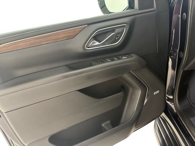 Used 2023 Dark Ash Metallic Chevrolet High Country image 13