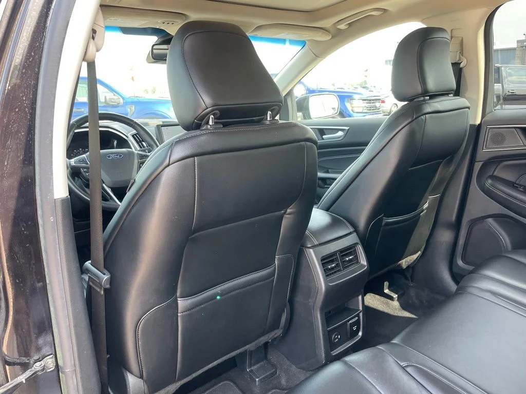 Used 2021 Black Metallic Ford Titanium image 47