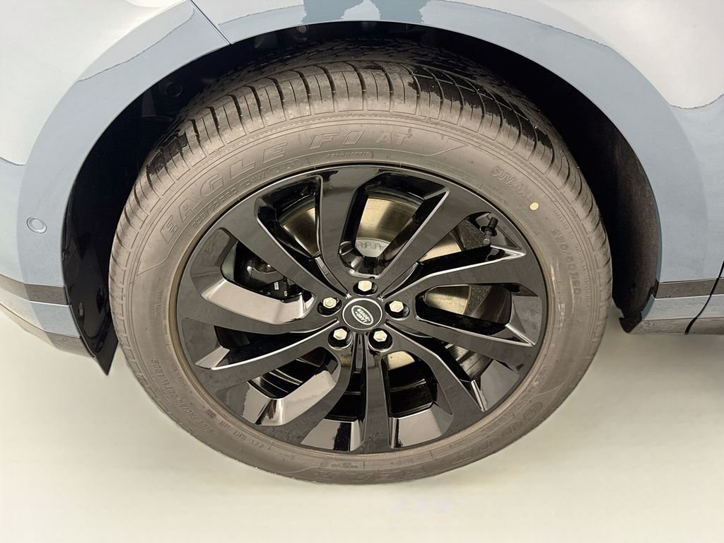 New 2026 Tribeca Blue Land Rover Hoxton Edition image 32