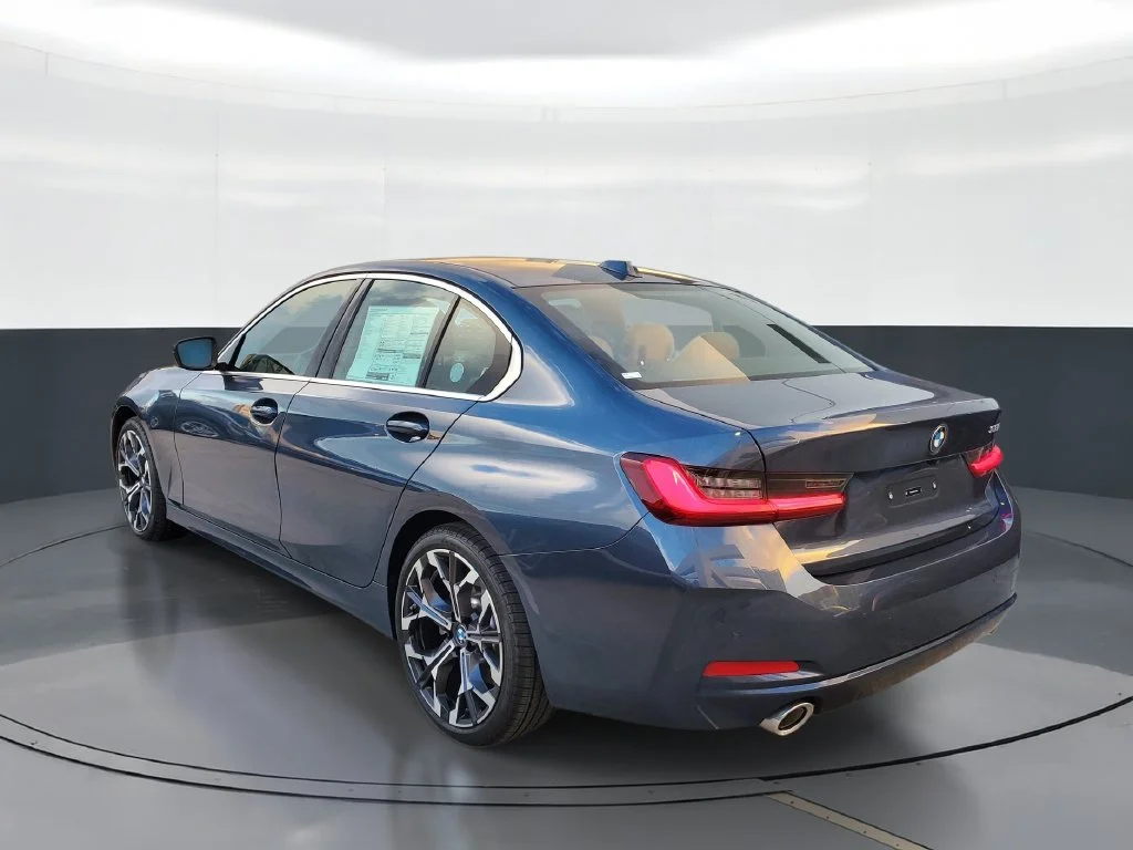 New 2026 Blue BMW 330i image 4