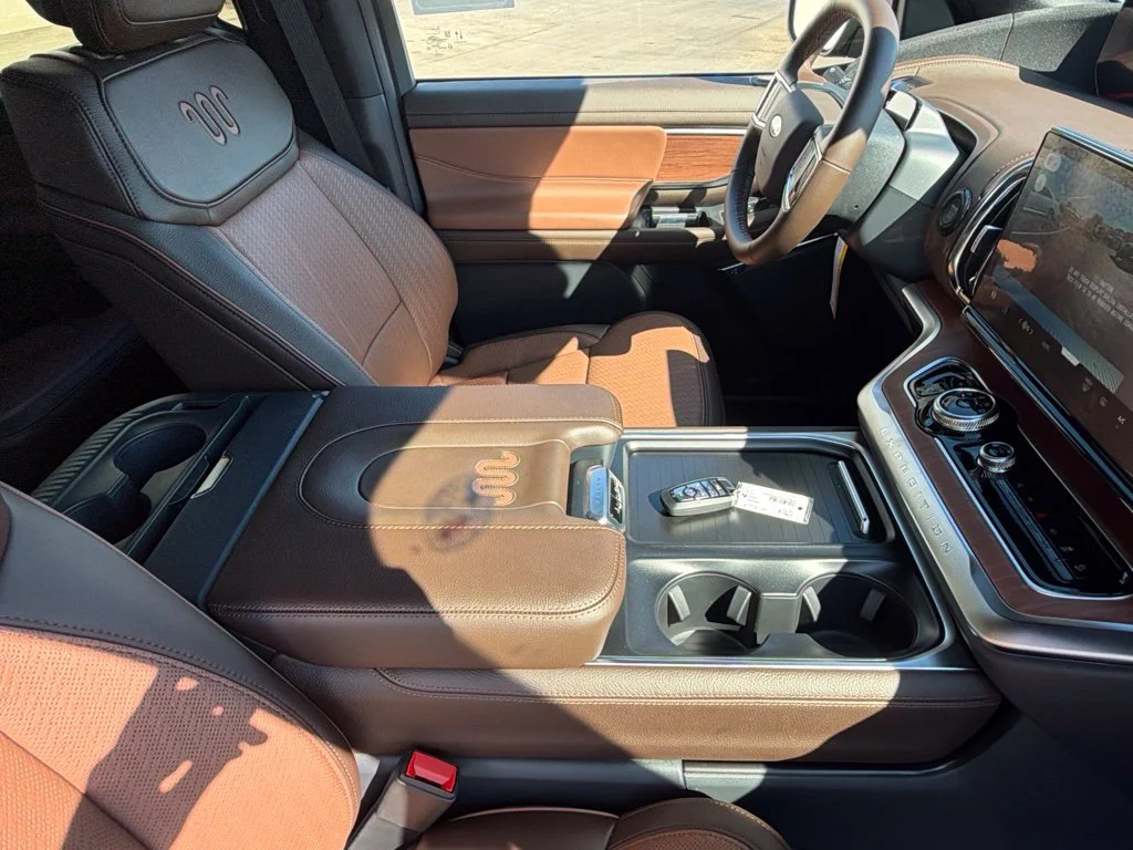 New 2027 Agate Black Metallic Ford MAX King Ranch® image 42