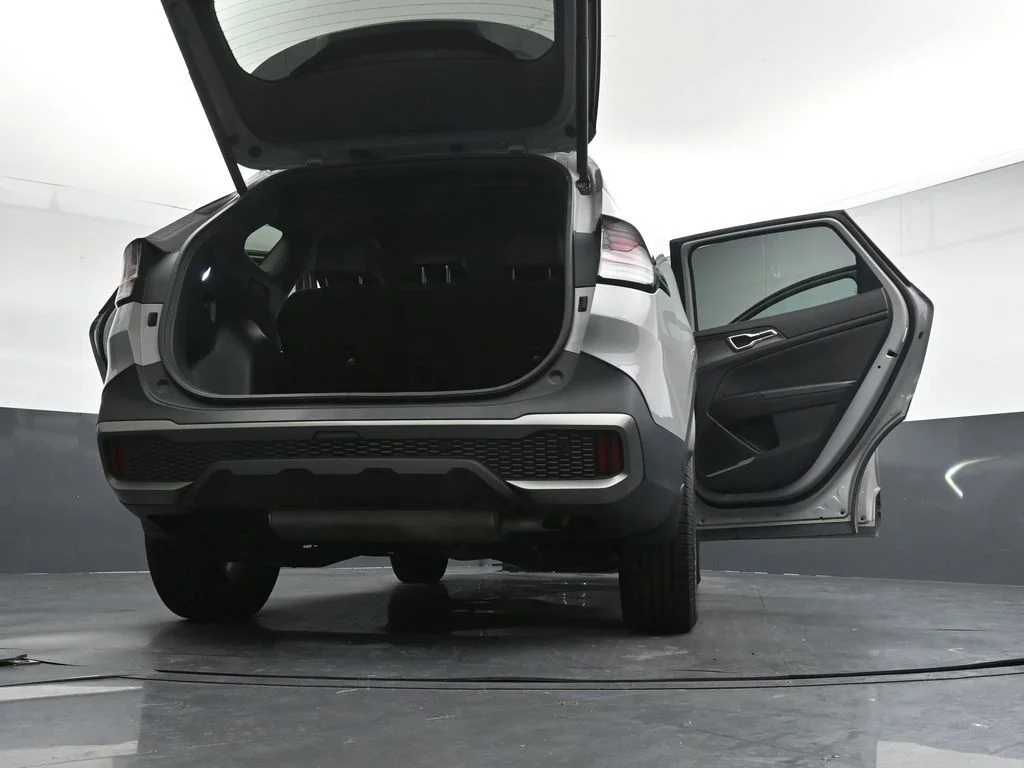 Used 2023 Gray Kia X-Line image 43