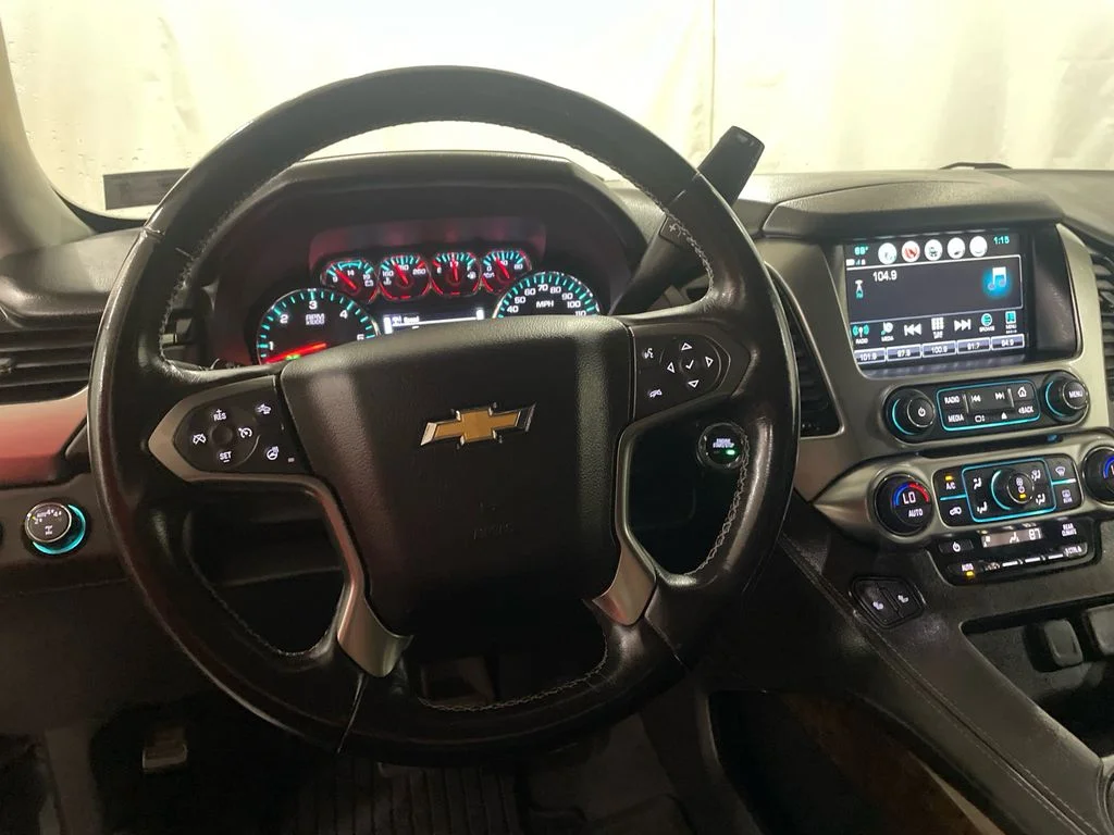 Used 2020 Shadow Gray Metallic Chevrolet LT image 15
