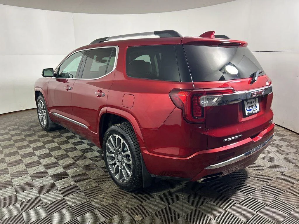 Used 2021 Cayenne Red GMC Denali image 9