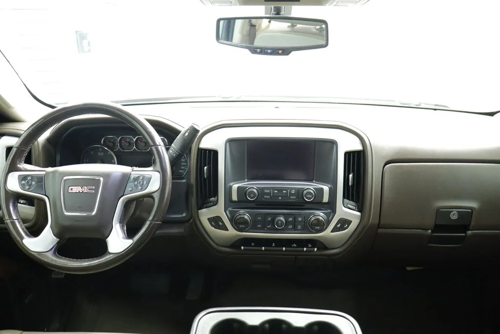 Used 2018 Red GMC SLT image 19