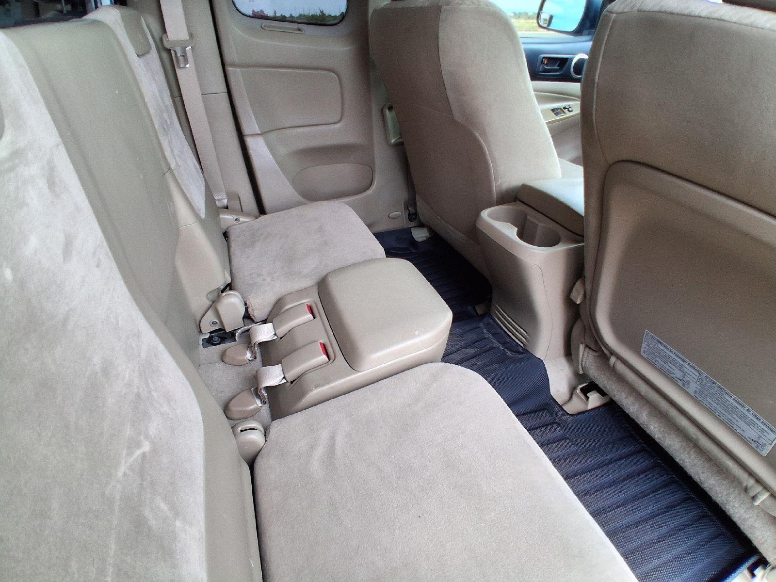 Used 2009 Pyrite Mica Toyota PreRunner image 28