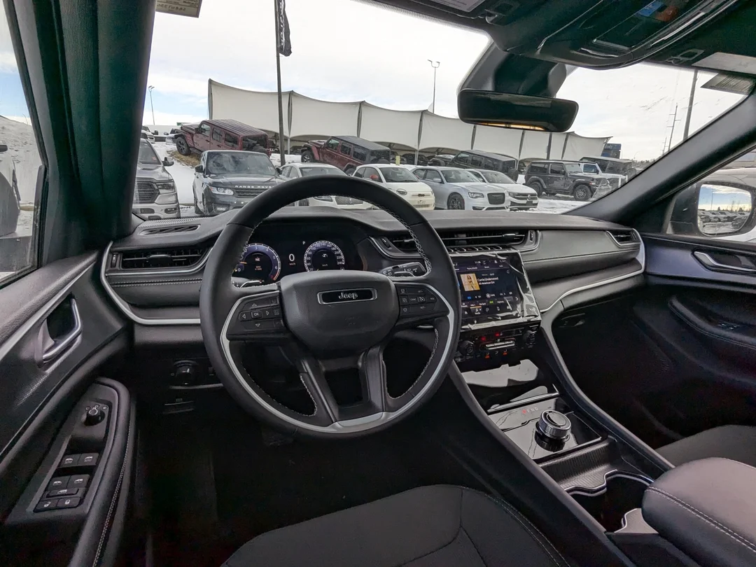 New 2025 Black Jeep Laredo - - 4x4 - Power Sunroof - Power Liftgate - Wireless Charging - Remote Start & More! image 25