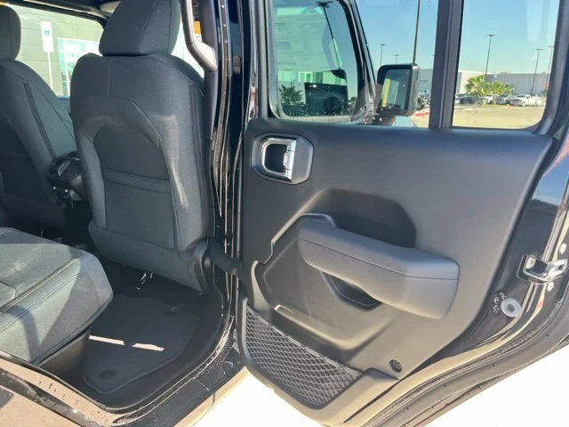New 2025 Black Clear-Coat Exterior Paint Jeep Sport S image 19