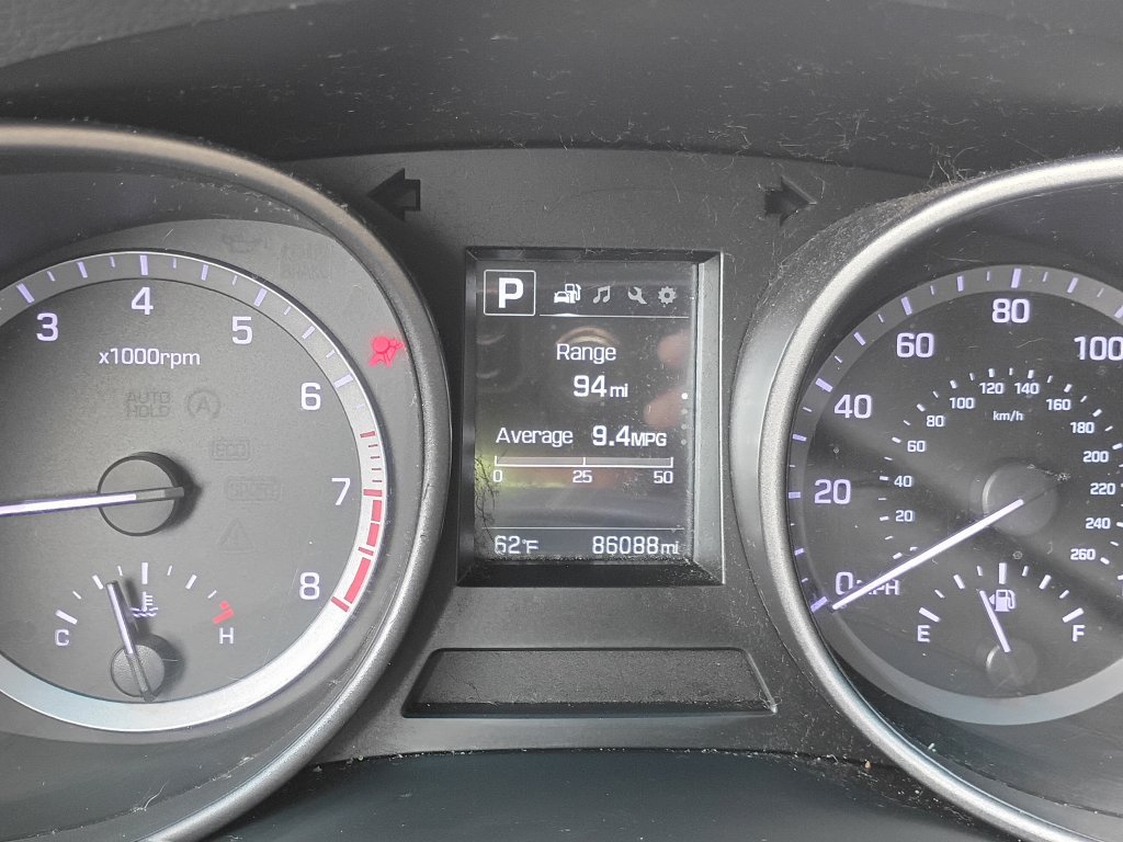 Used 2018 Silver Hyundai 2.4 Base image 22