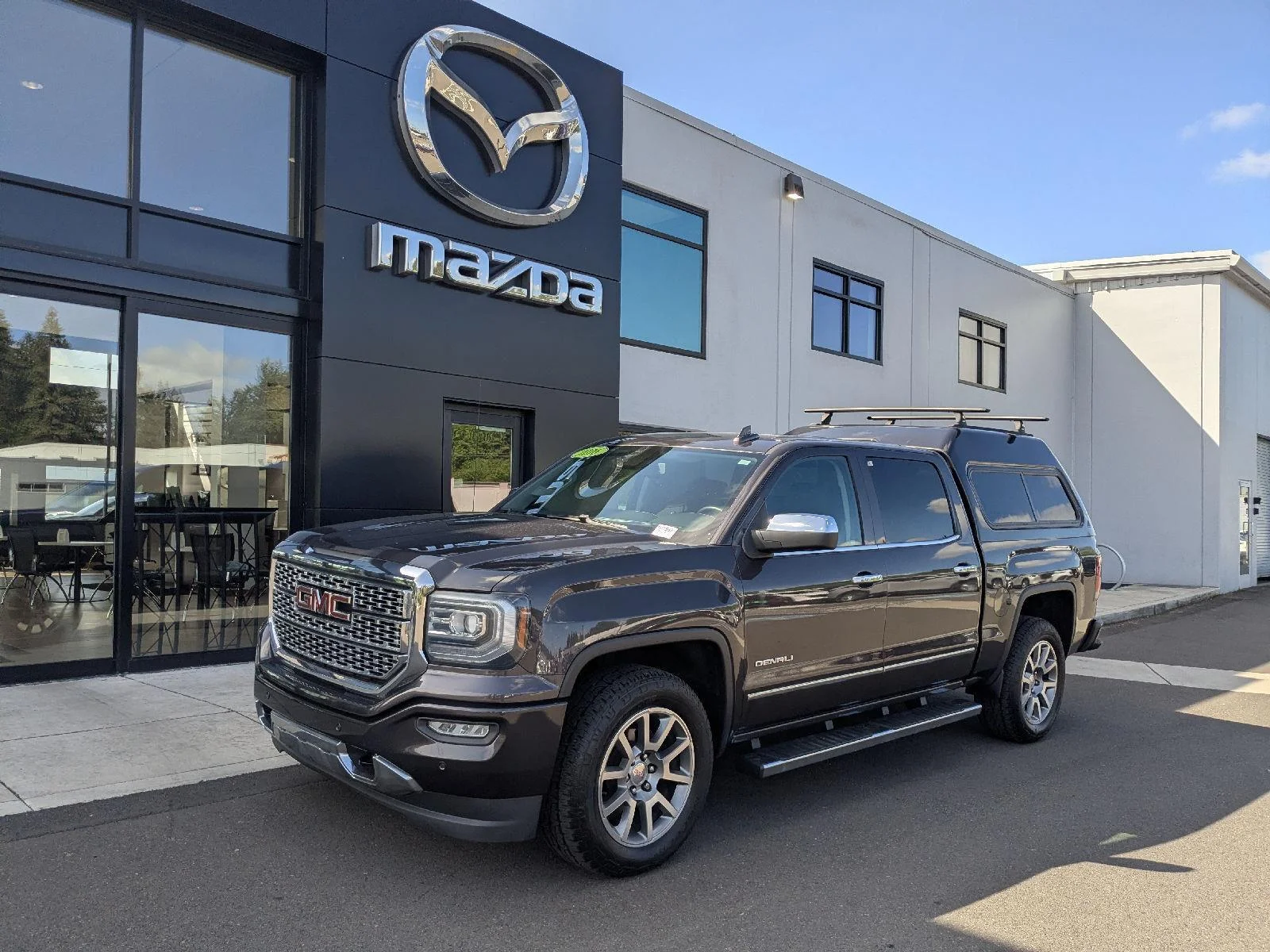 2016 GMC Sierra 4WD Crew Cab Short Box's photo