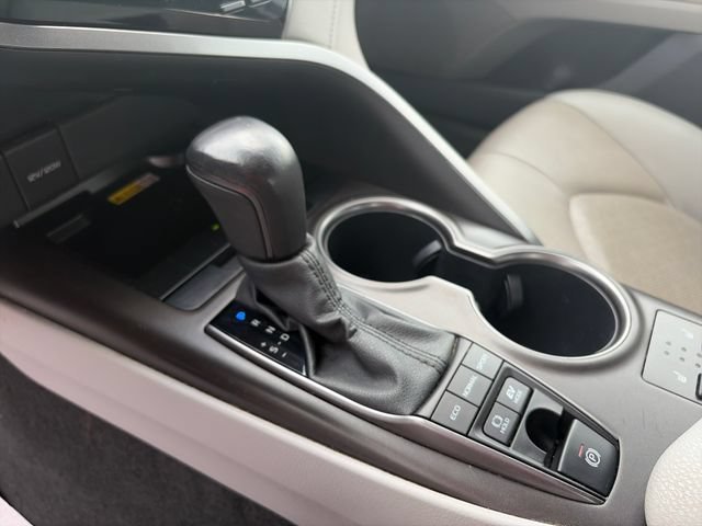 Used 2022 Gray Toyota Hybrid XSE image 22