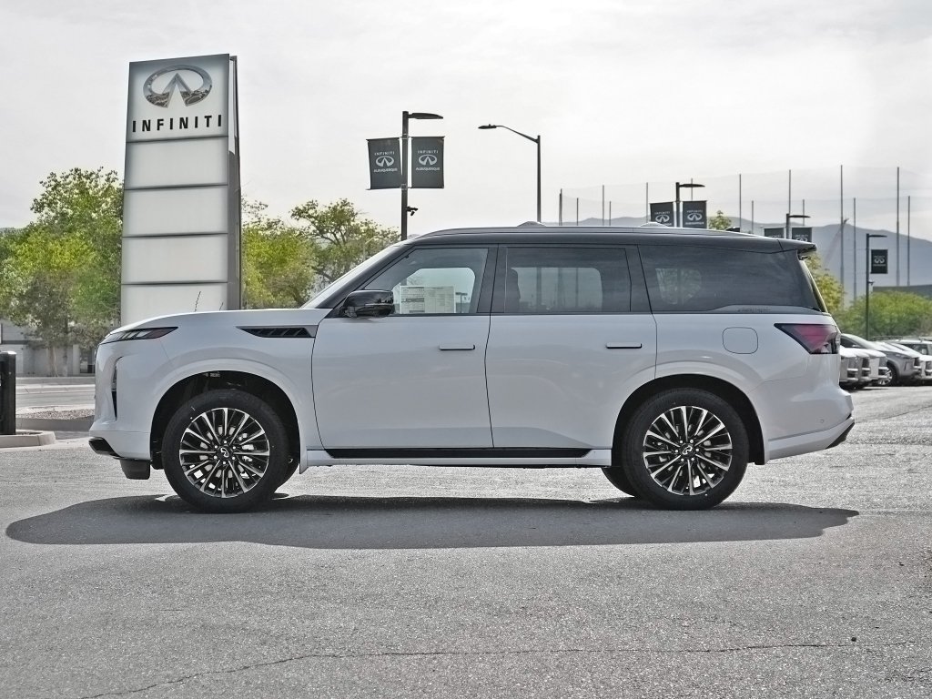 Used 2026 Radiant White/Black Obsidian INFINITI AUTOGRAPH image 6