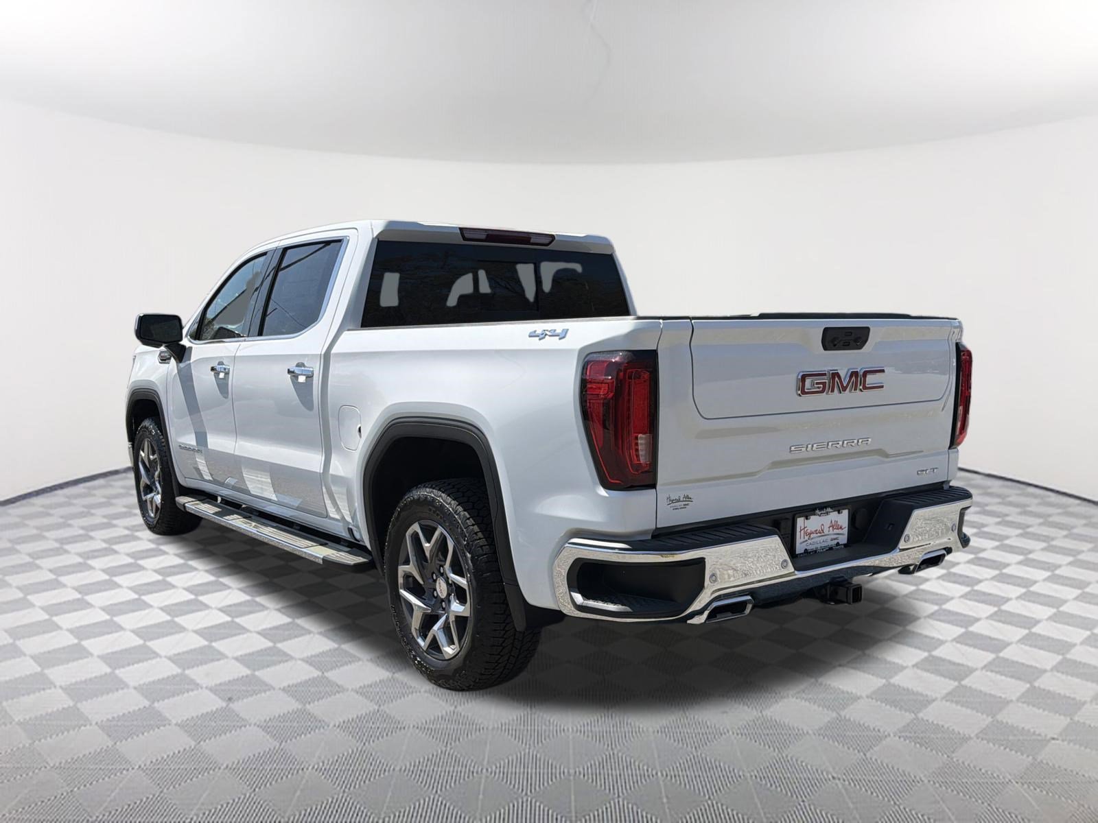 2026 GMC Sierra 1500 SLT - Photo 7