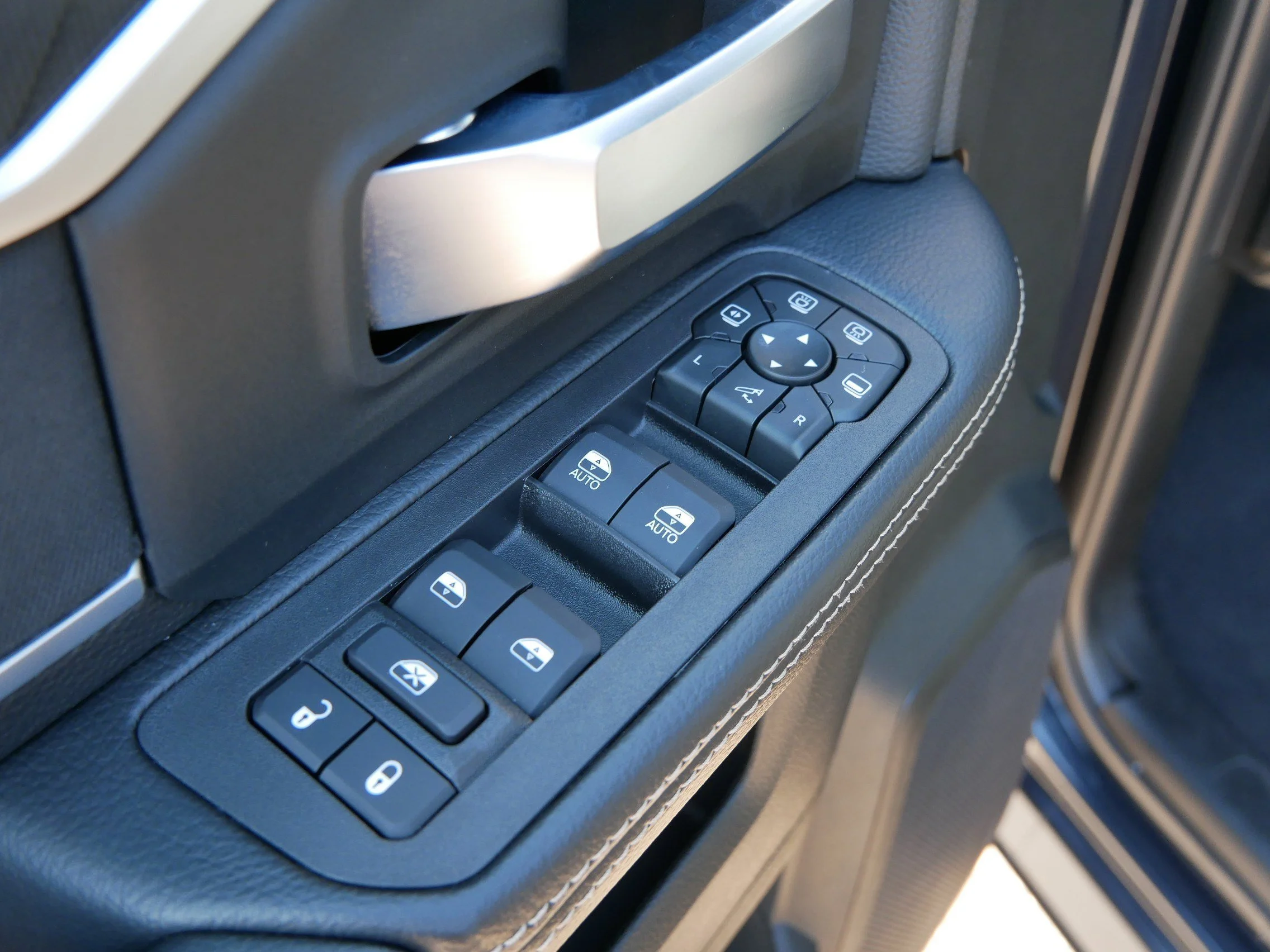 2026 RAM 2500 Big Horn - Photo 12