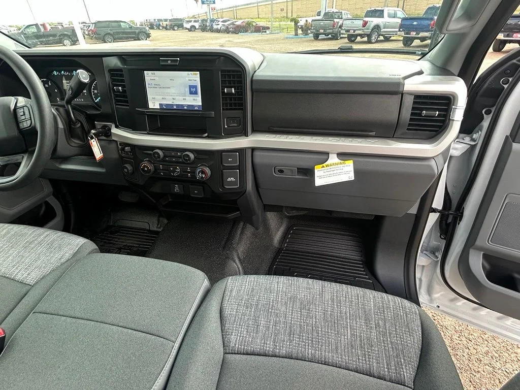 New 2026 Oxford White Ford F-350® XLT image 21