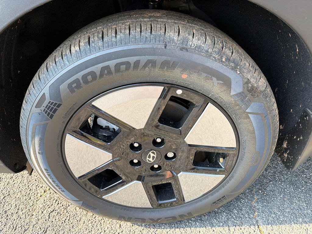 New 2026 Gray Hyundai SE image 11