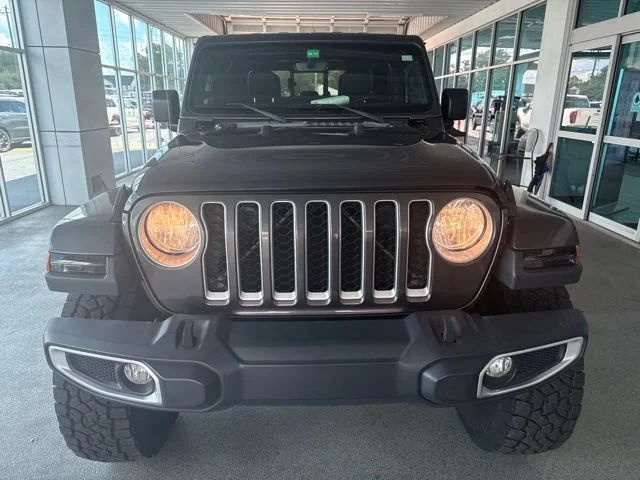 Used 2021 Granite Crystal Metallic Clearcoat Jeep Overland image 4