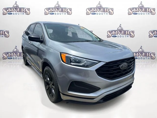 Used 2023 Silver Ford SE image 1