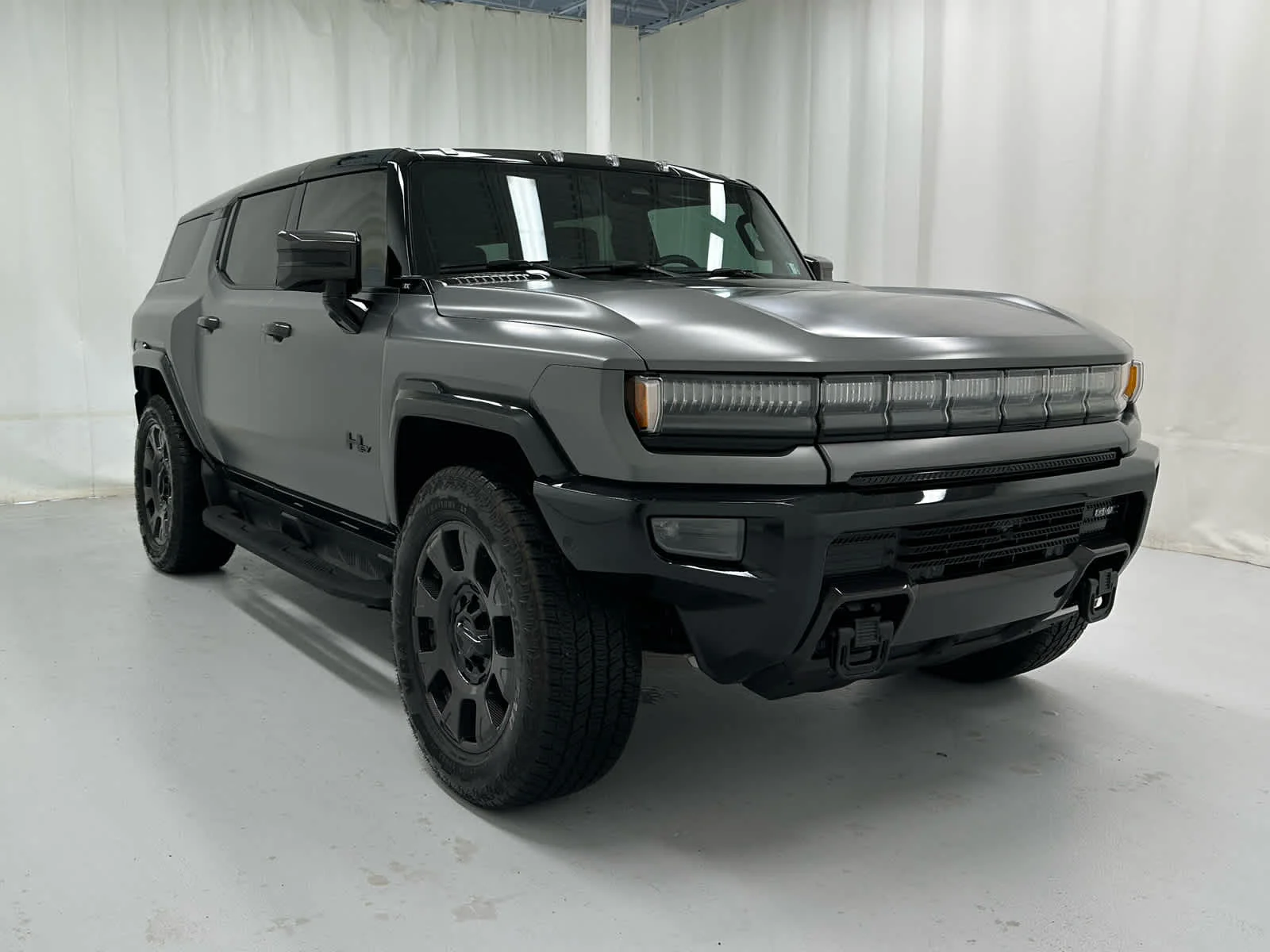 2026 GMC Hummer EV 3X SUV's photo