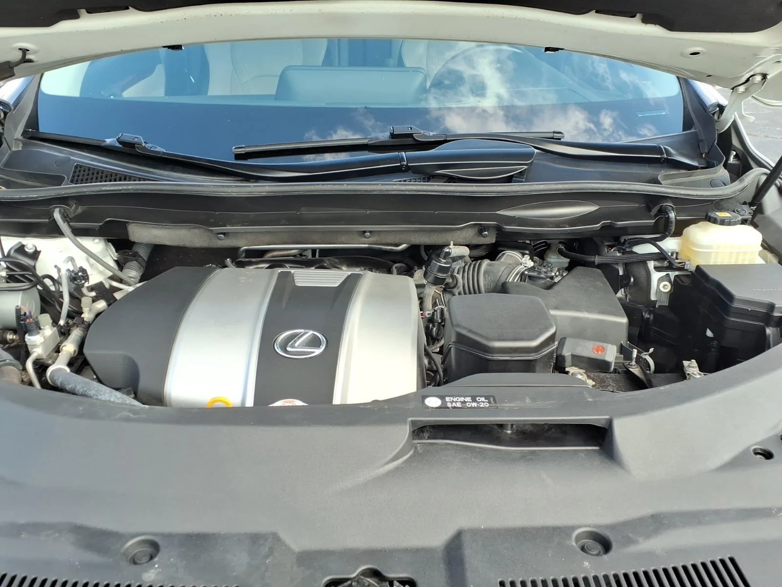 Used 2019 Eminent White Pearl Lexus RX 350L Premium image 31