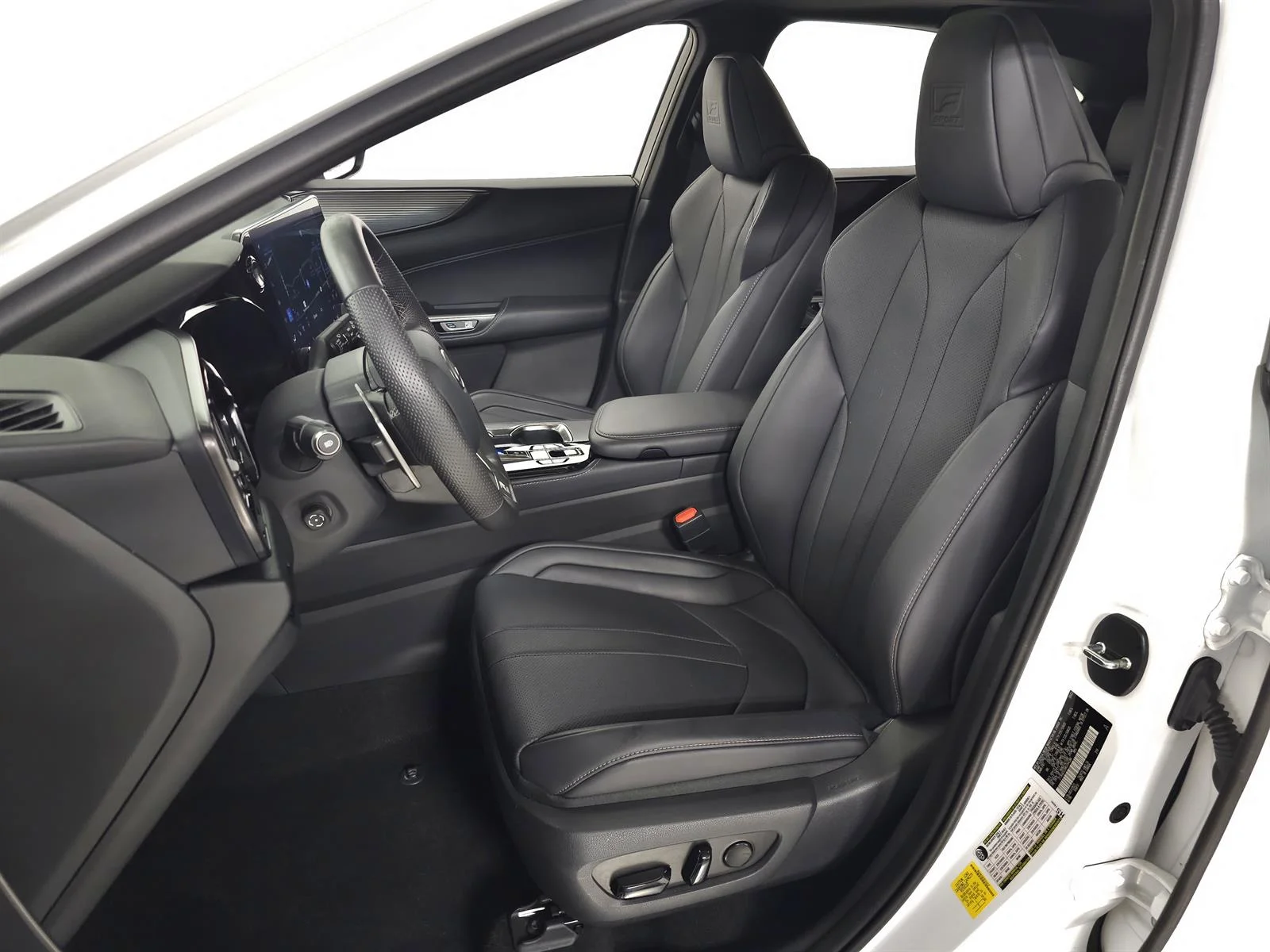 Certified Used 2024 Ultra White 083 Lexus F SPORT Handling image 18