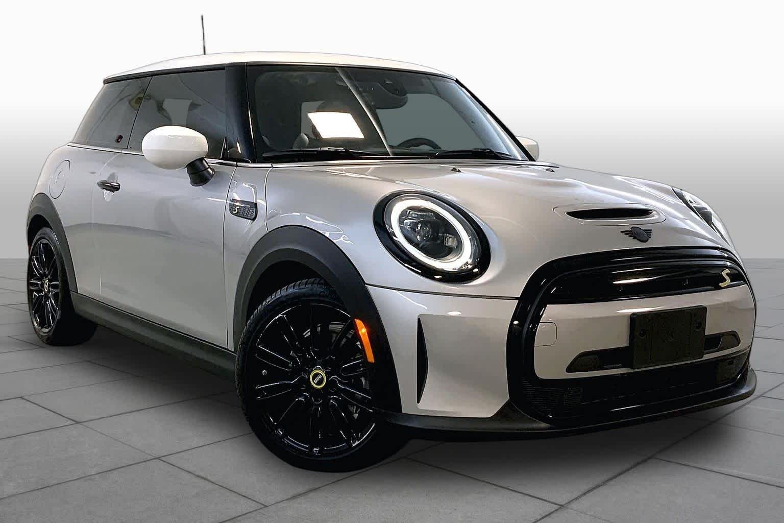 Certified 2024 MINI Hardtop 2 Door SE with VIN WMW13DJ04R2V29094 for sale in Kansas City