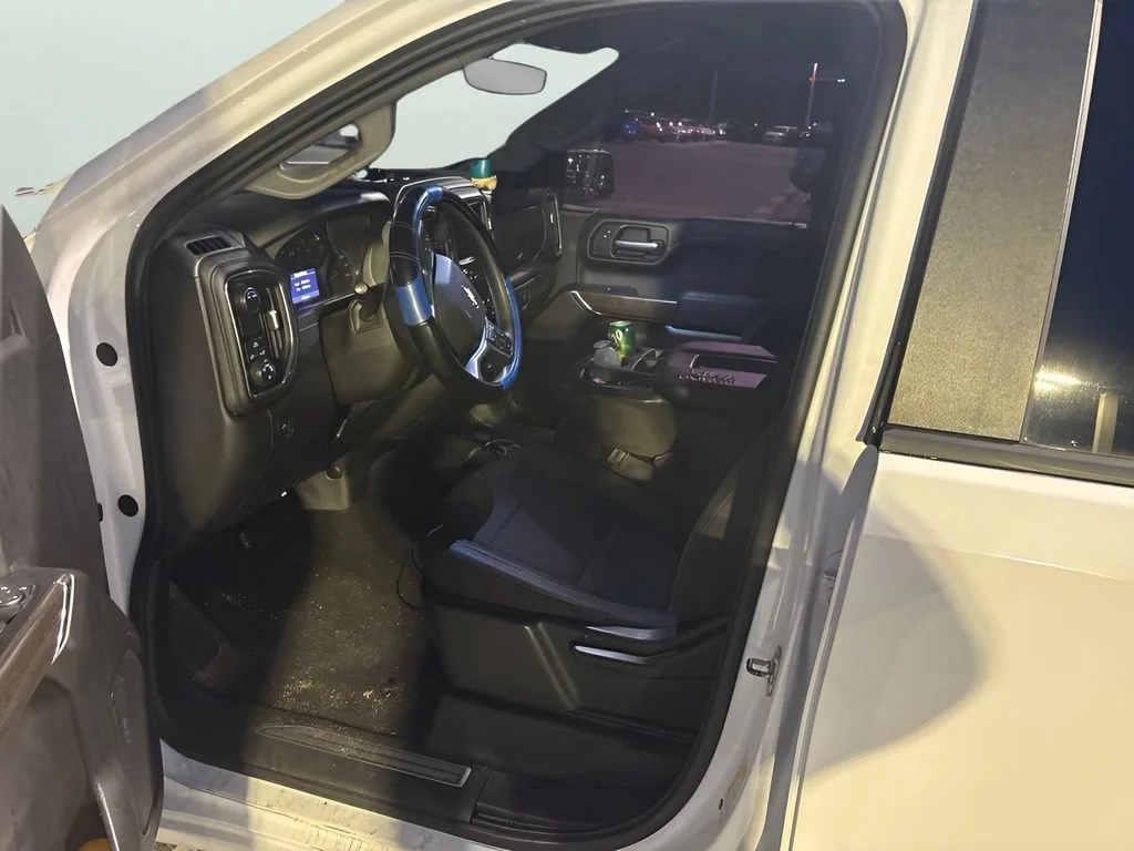 Used 2020 SUMMIT WHITE Chevrolet LT image 9