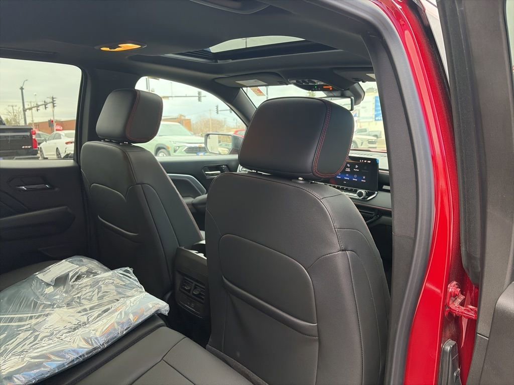2026 Chevrolet Colorado Z71 - Photo 35
