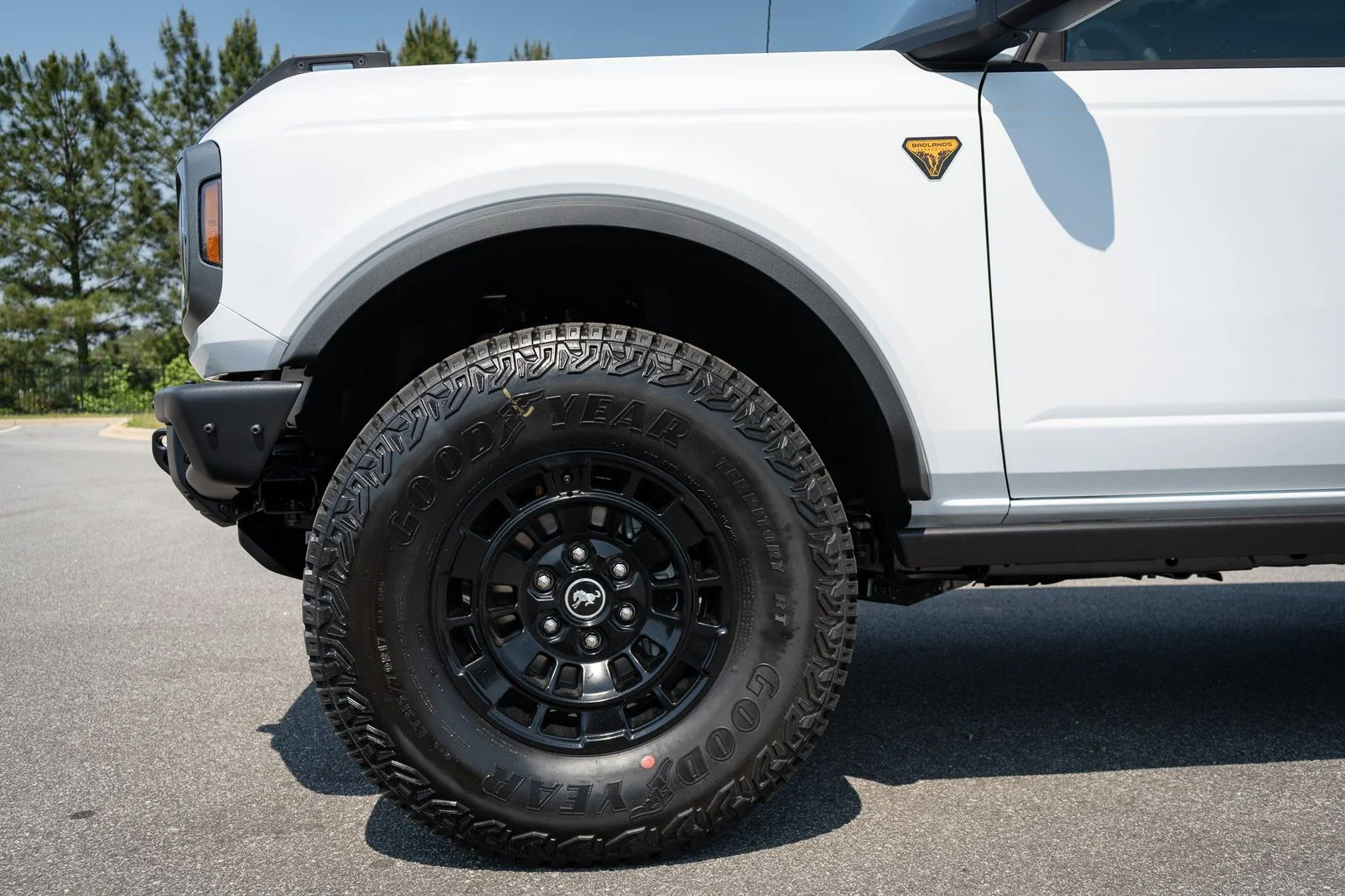New 2026 Oxford White Ford Badlands® image 10