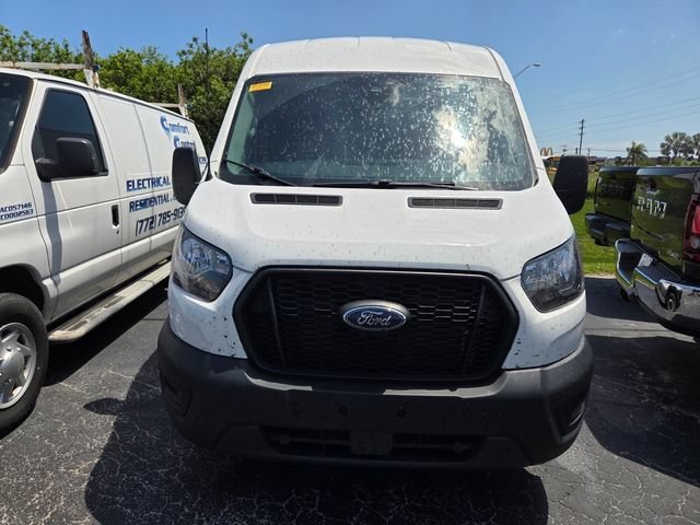 Used 2024  Ford  image 2