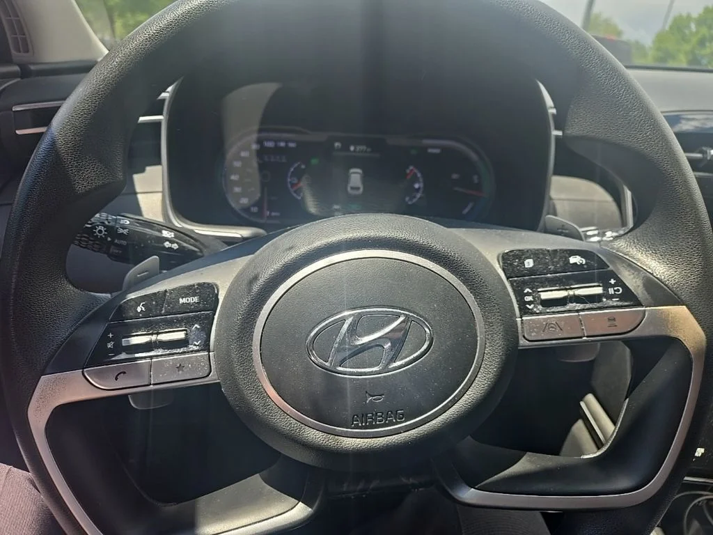 Used 2024 Silver Hyundai SEL image 12