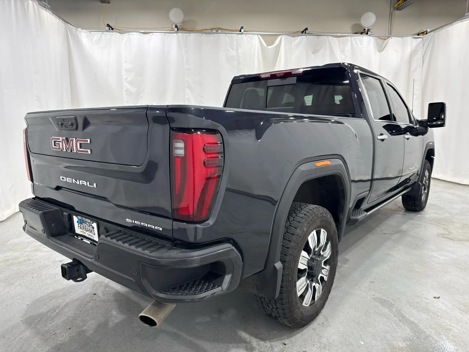 Used 2025 Titanium Rush Metallic GMC Denali image 5