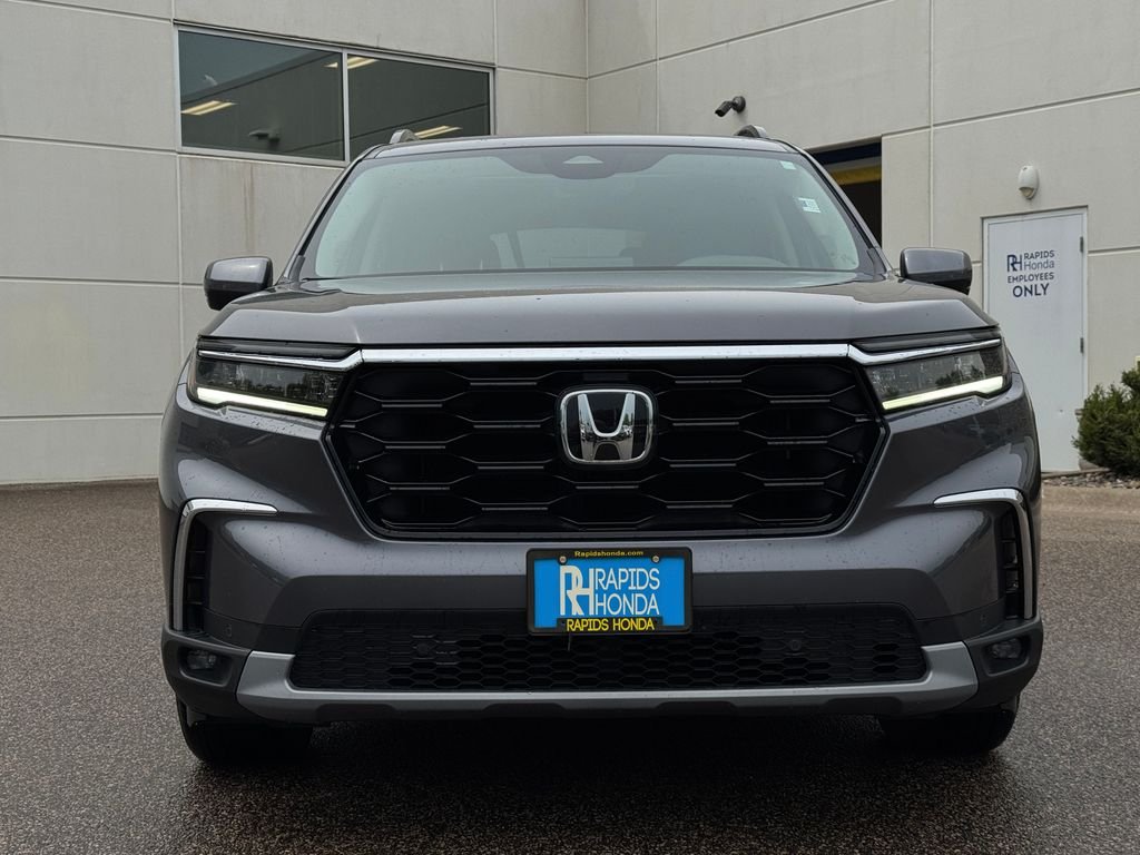 Certified 2025 Honda Pilot Touring with VIN 5FNYG1H70SB118656 for sale in Coon Rapids, Minnesota