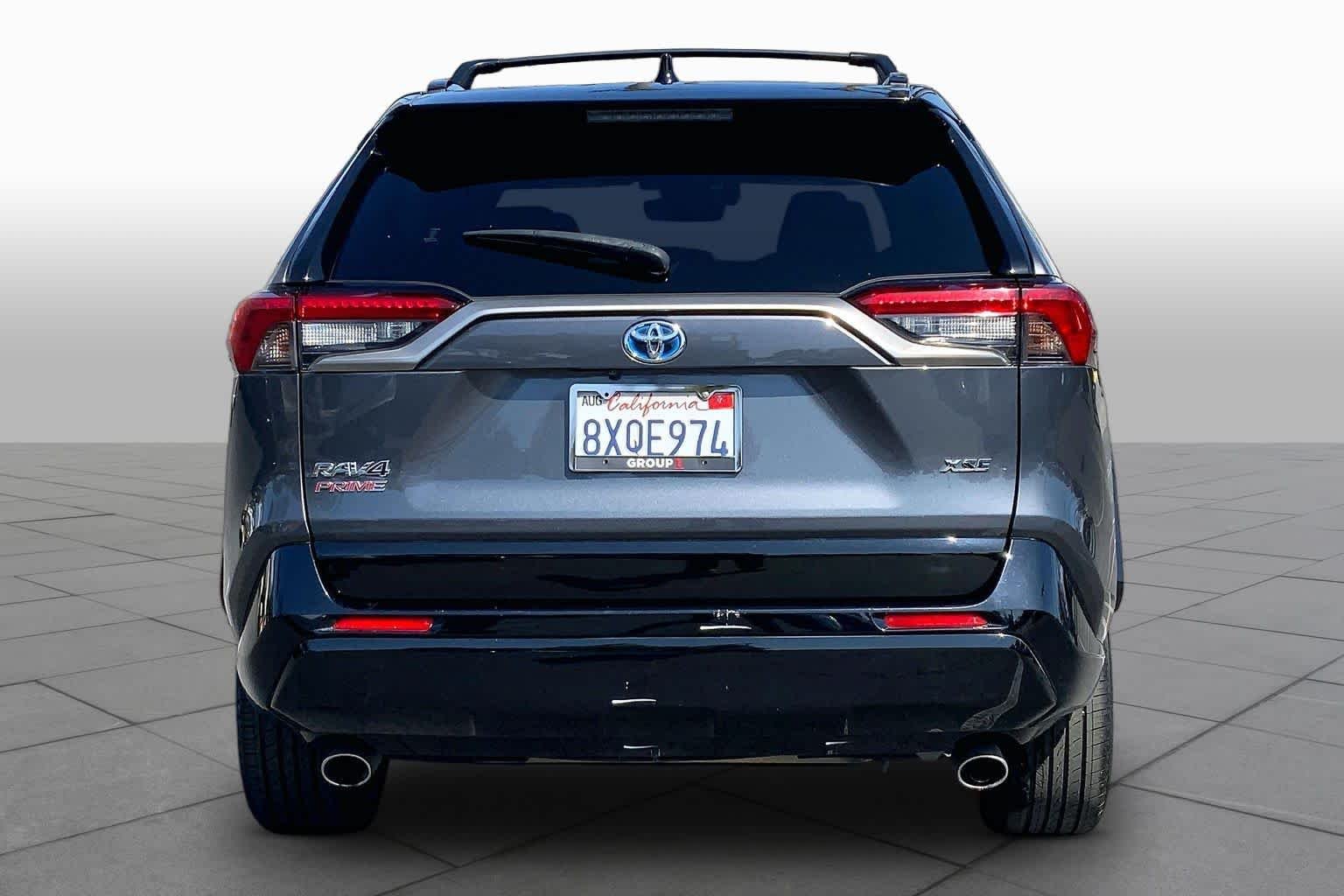 Used 2021 Magnetic Gray Metallic w/Midnight Black Roof Toyota XSE image 4