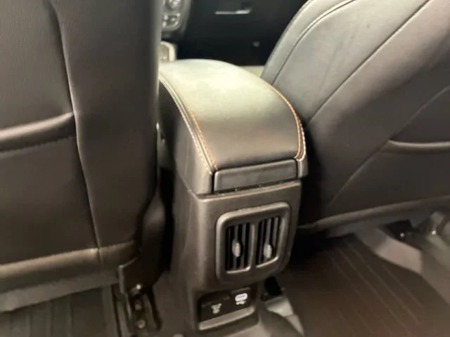 Certified Used 2019 White Jeep Latitude 4x4 image 19