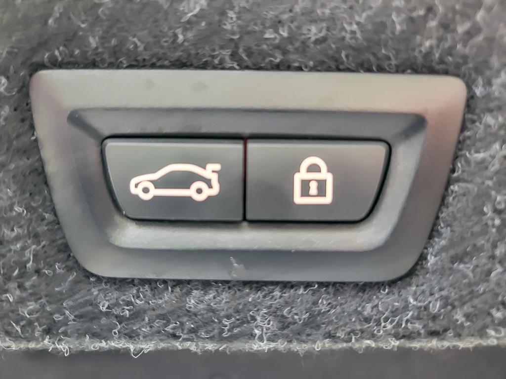 2019 BMW 530I - Image 20