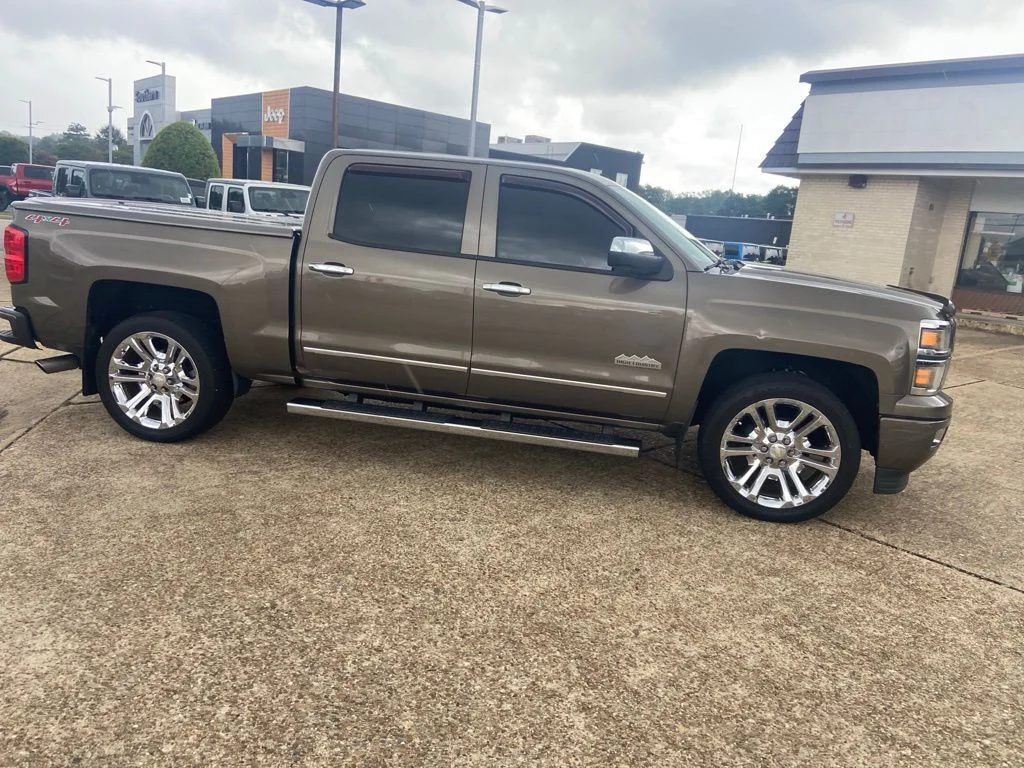 Used 2014 Brown Chevrolet High Country image 9