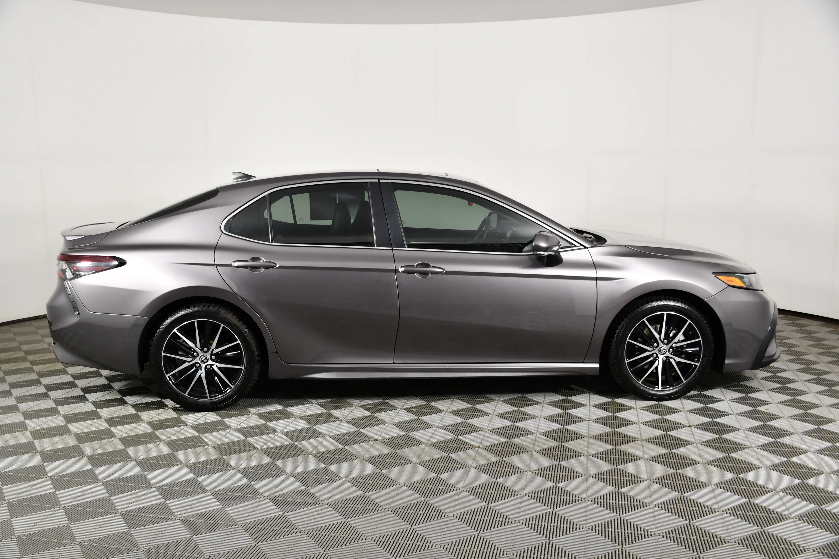 Used 2021 Predawn Gray Mica Toyota SE image 5