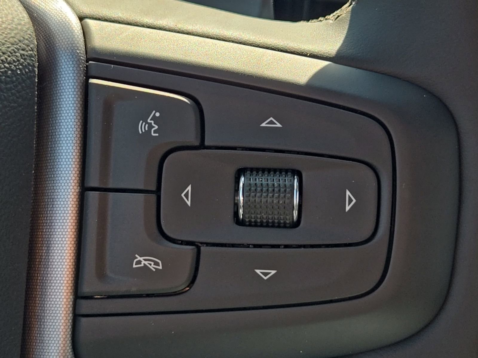 2026 GMC Sierra 1500 SLT - Photo 39