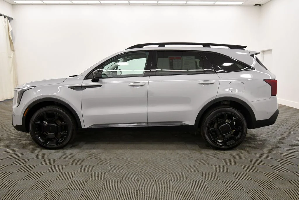 Certified Used 2025 Gray Kia X-Line SX image 4