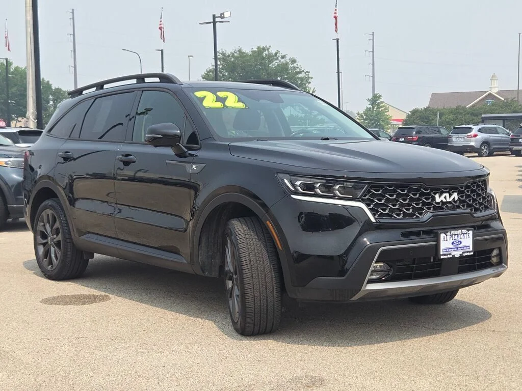 Used 2022 Ebony Black Kia X-Line SX Prestige image 5