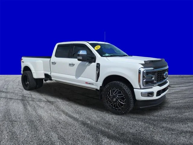 Used 2025 White Ford Platinum image 2