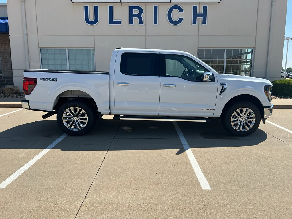 New 2026 Oxford White Ford XLT image 11
