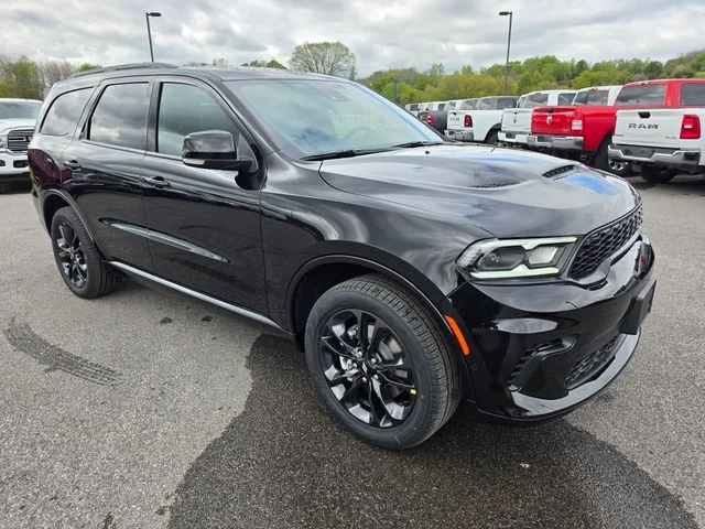 New 2026 Diamond Black Clear-Coat Exterior Paint Dodge GT Plus image 3