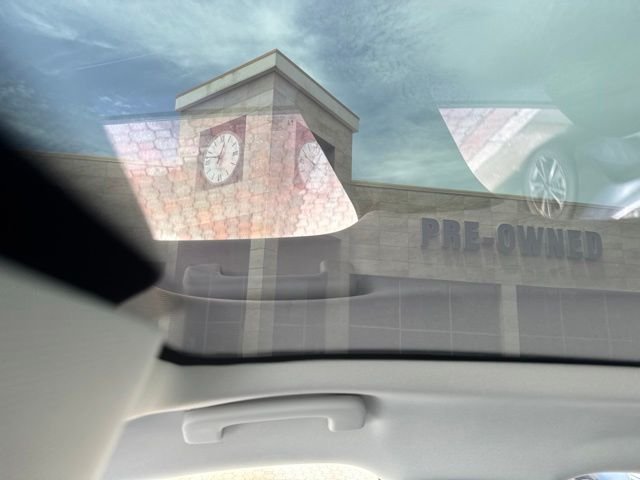 Used 2024 White Ford Premium image 6