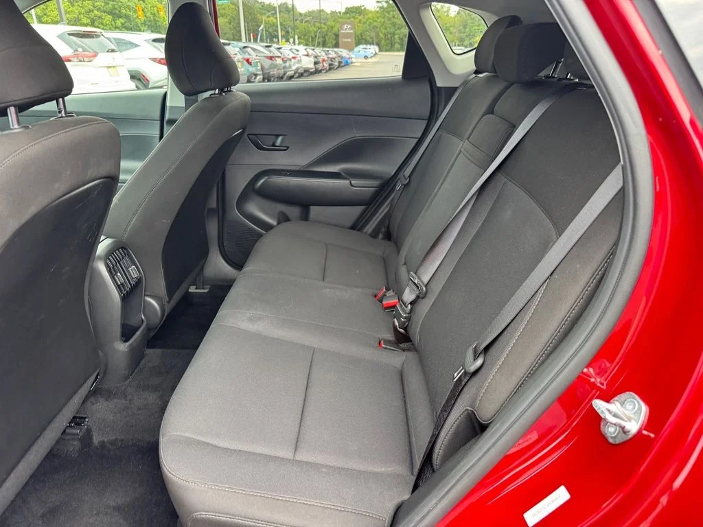 Used 2025 Red Hyundai SEL image 13