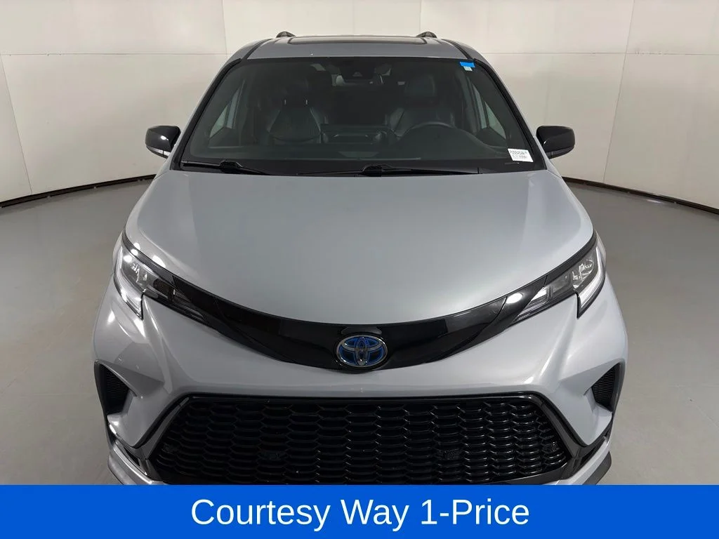 Used 2025 Gray Toyota XSE image 4